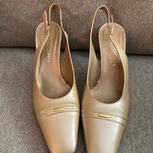 ST  JOHN SHOES SIZE 10